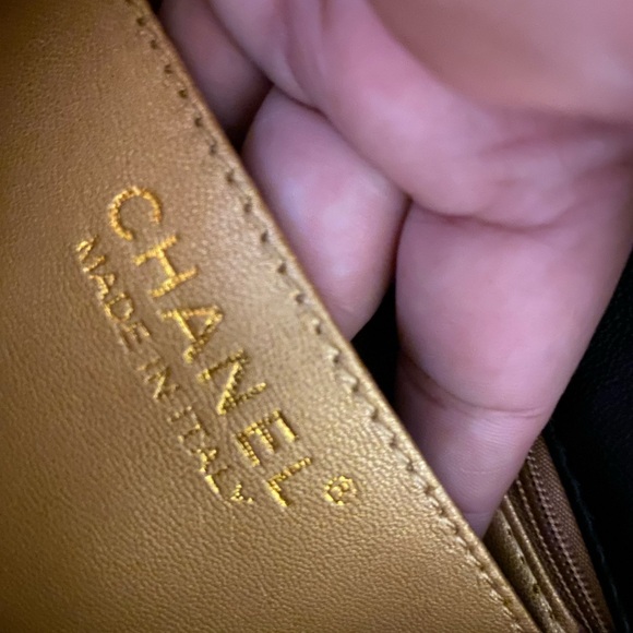 Fashion Elegant Black Quilted Pearl Crush Mini Crossbody with Gold Mono Accents - Picture 9 of 14